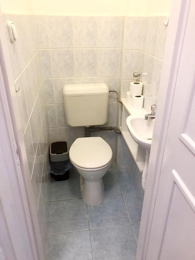 Happy Apartment In The Heart Of Budapest With 2 Rooms Eksteriør bilde
